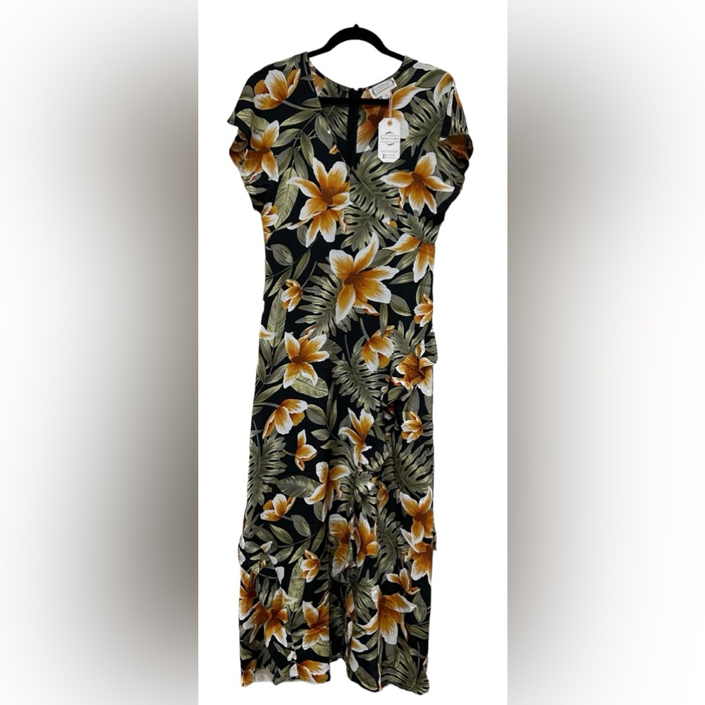 Love Riche gorgeous maxi dress, NWT , size medium